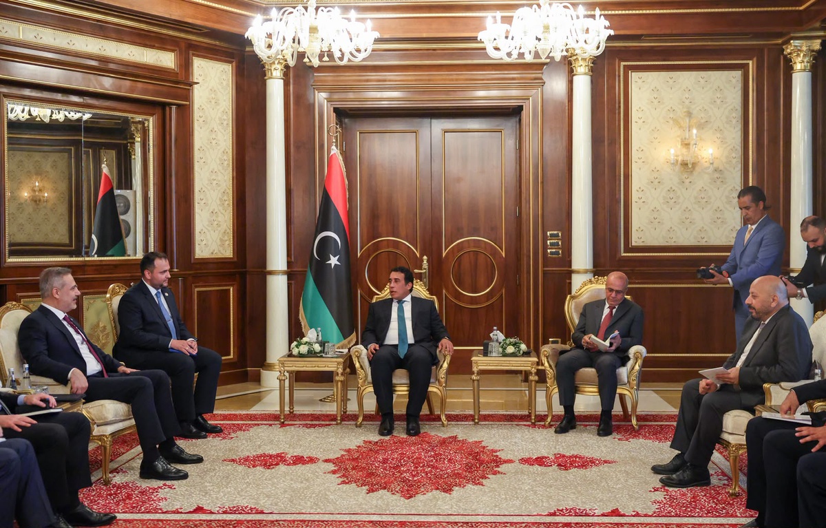 Hakan Fidan, Libya\'da El-Menfi ile Görüştü