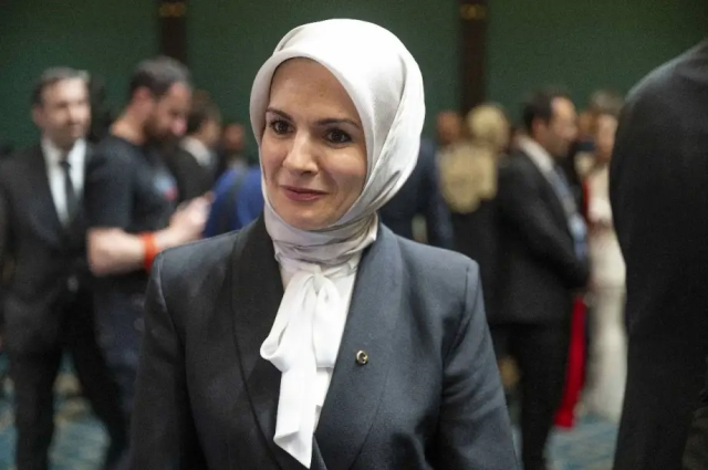 Çerçeve yasa Meclis’ten geçti, siyasilerden peş peşe mesajlar geldi