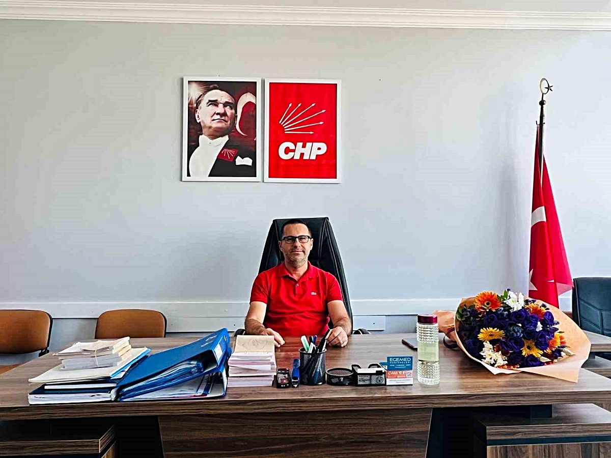 CHP Söke\'de Yeni Başkan Erkan Kaçar Göreve Başladı