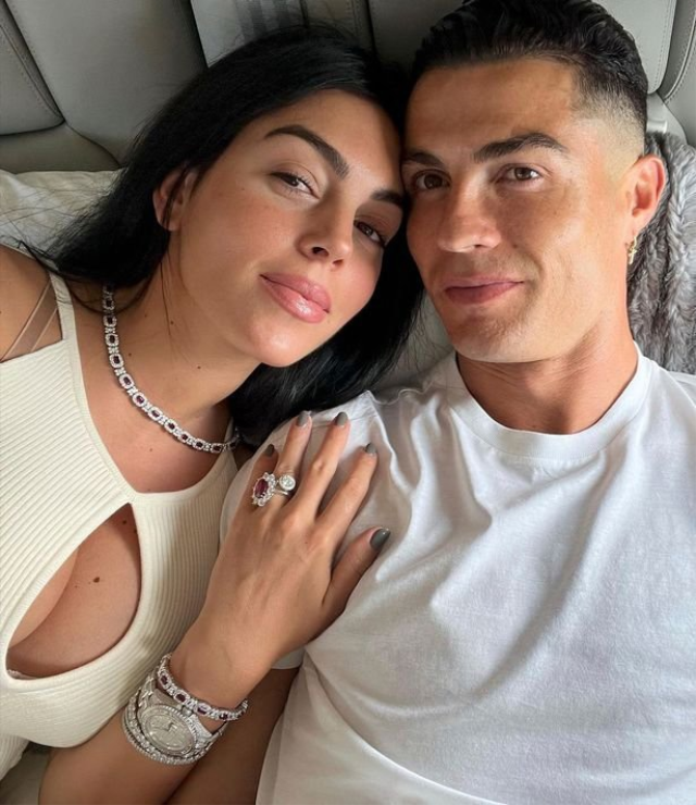 Cristiano Ronaldo ve Georgina Rodriguez evlendi! 10 yıllık ilişkide mutlu son