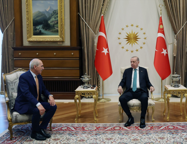 Cumhurbaşkanı Erdoğan, TBMM Başkanı Kurtulmuş'u kabul etti