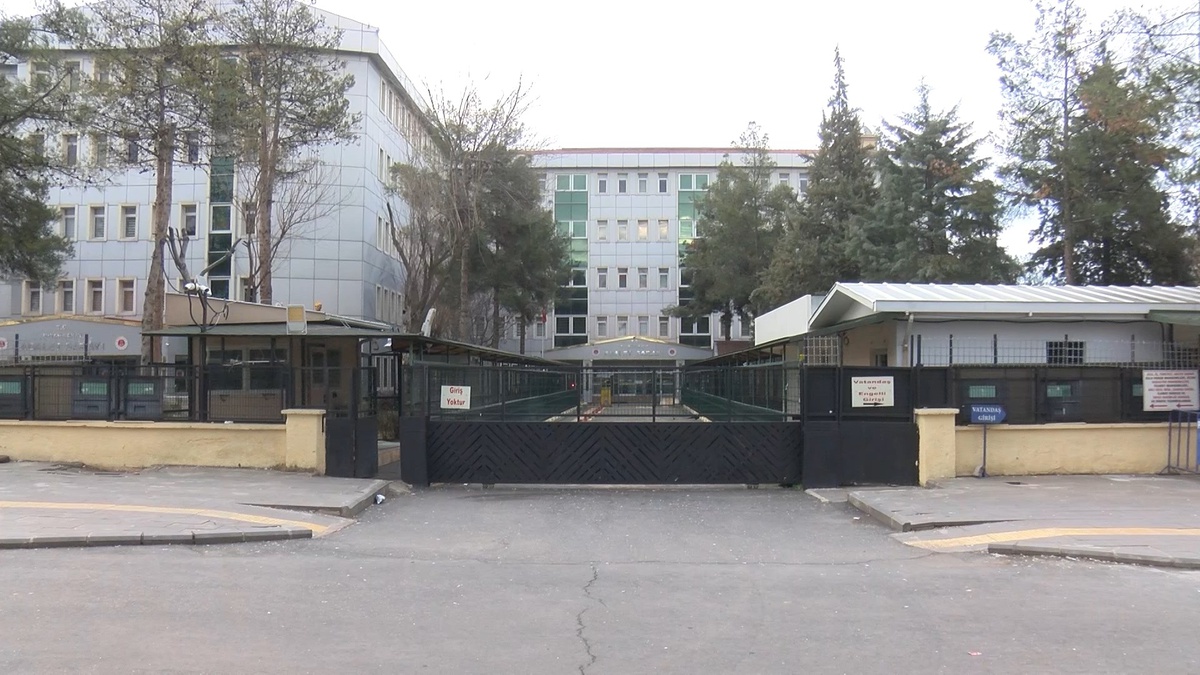 Lice\'de Silahlı Kavga: 1 Ölü, 2 Tutuklama