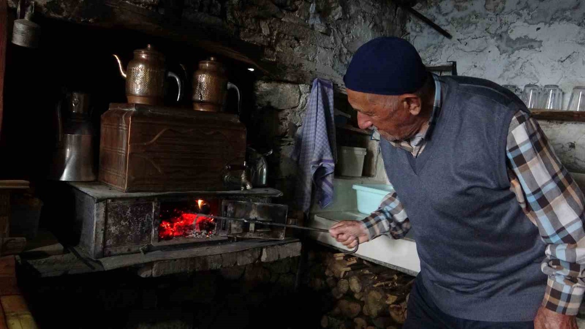 93 Yaşındaki Osman Koyun Hayatını Kaybetti