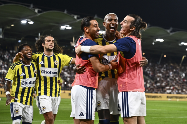 Güle oynaya turladık! Fenerbahçe, Şampiyonlar Ligi’nde play-off turuna yükseldi