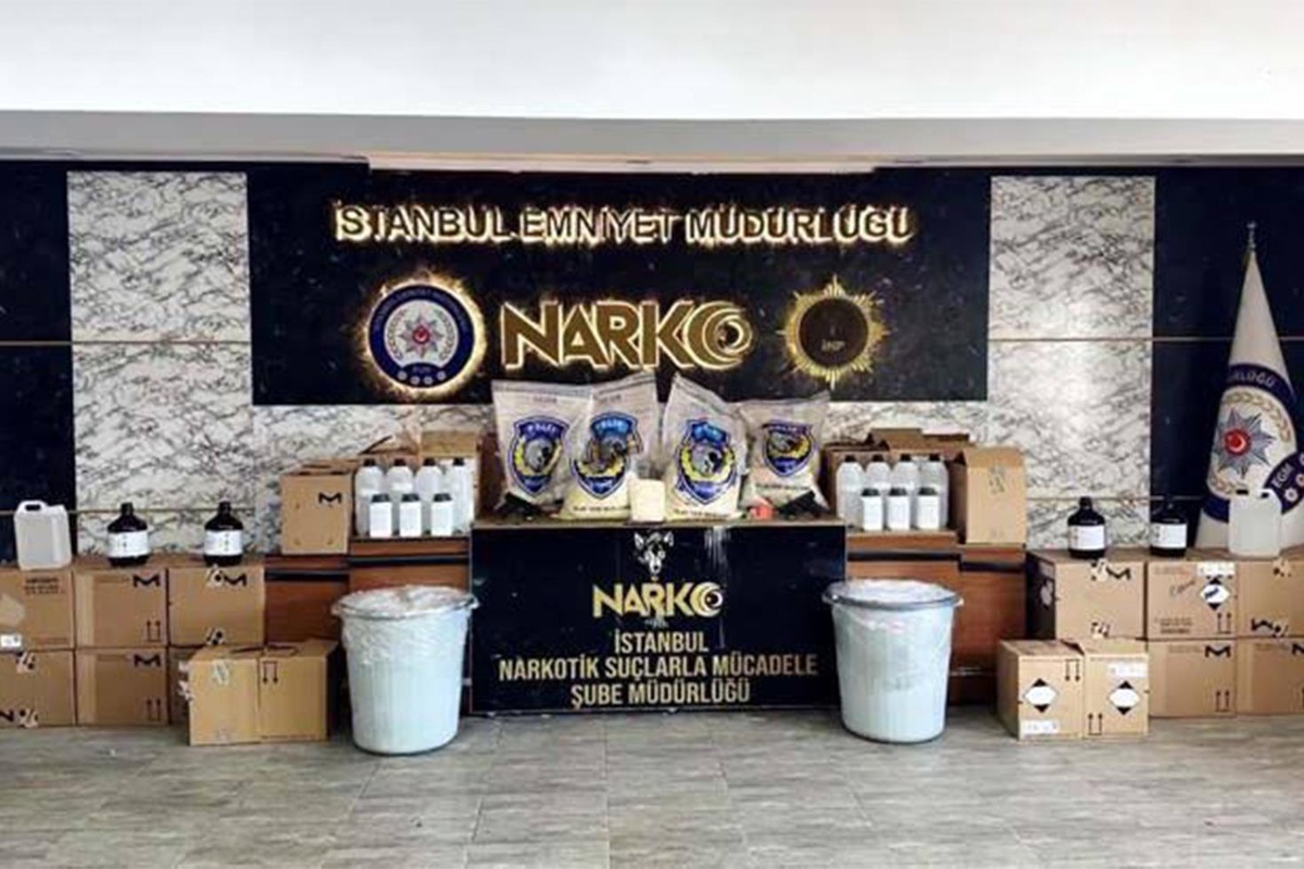 İstanbul\'da uyuşturucu operasyonu: 16 gözaltı