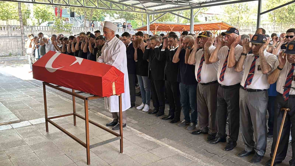 Karabük\'te Kıbrıs Gazisi Ruhi İlteroğlu Hakkın Rahmetine Kavuştu