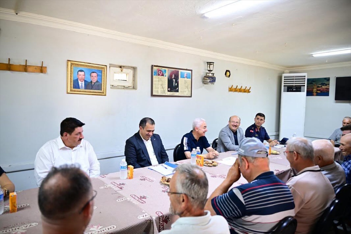 Vali Turan Akıncılar Köyü’nde Üreticilerle Buluştu
