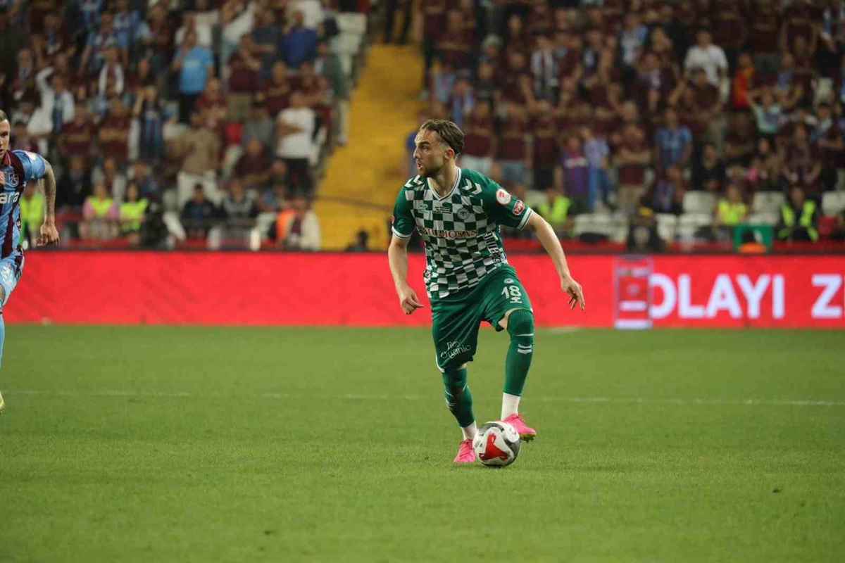 Kocaelispor Berkan Kutlu ile Anlaştı
