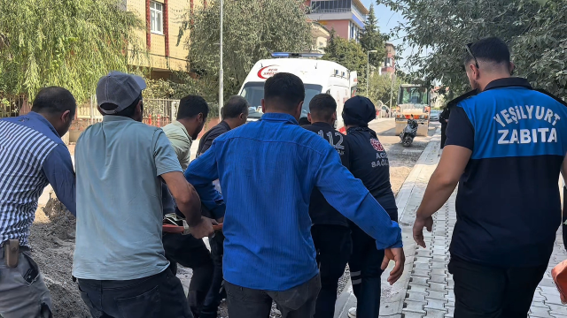 Malatya'da belediye işçisi, iş makinesinin altında kalarak hayatını kaybetti