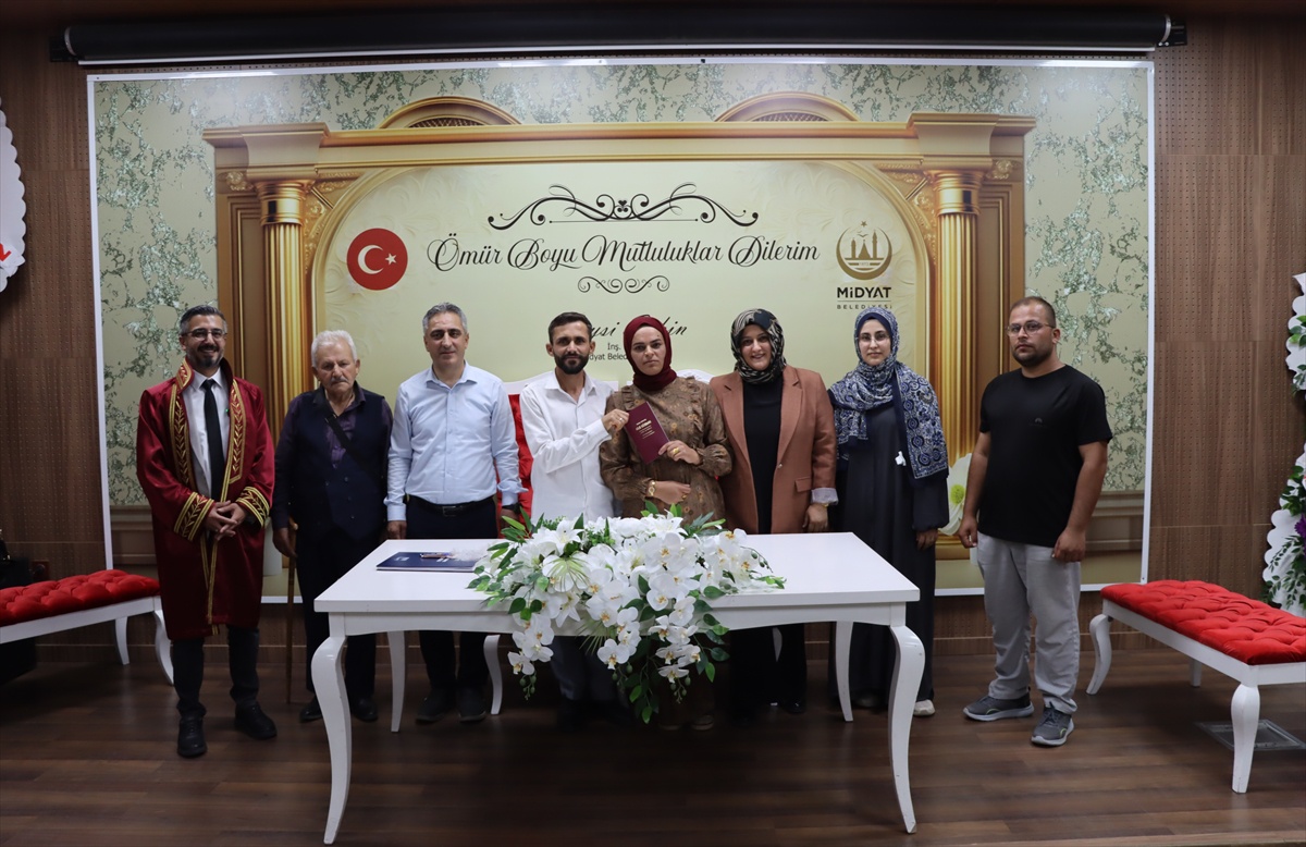 İşitme Engelli Çift Nikahlandı