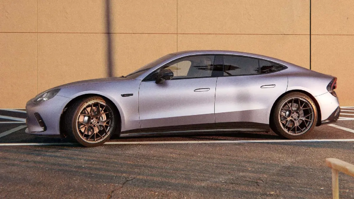 Mercedes\'ten Yeni Elektrikli GT 53