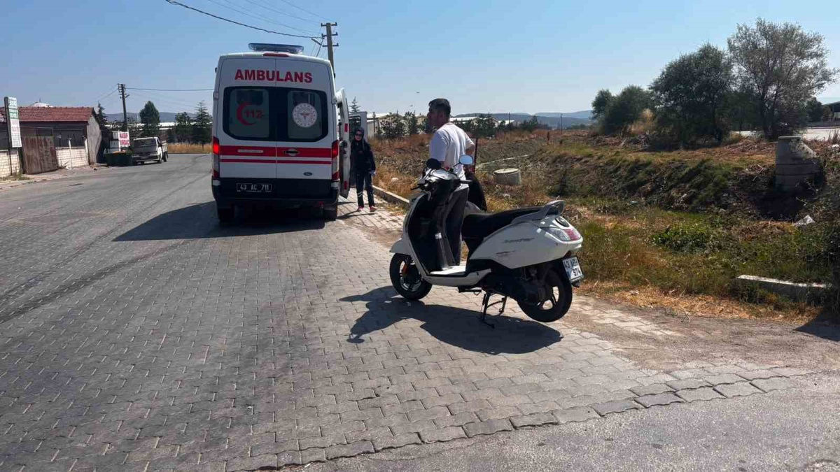 Tavşanlı\'da Motosiklet Kazası: Sürücü Yaralı
