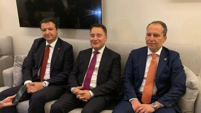 Muhalefette yeni ittifak trafiği: Fatih Erbakan, Mahmut Arıkan'ı ziyaret etti