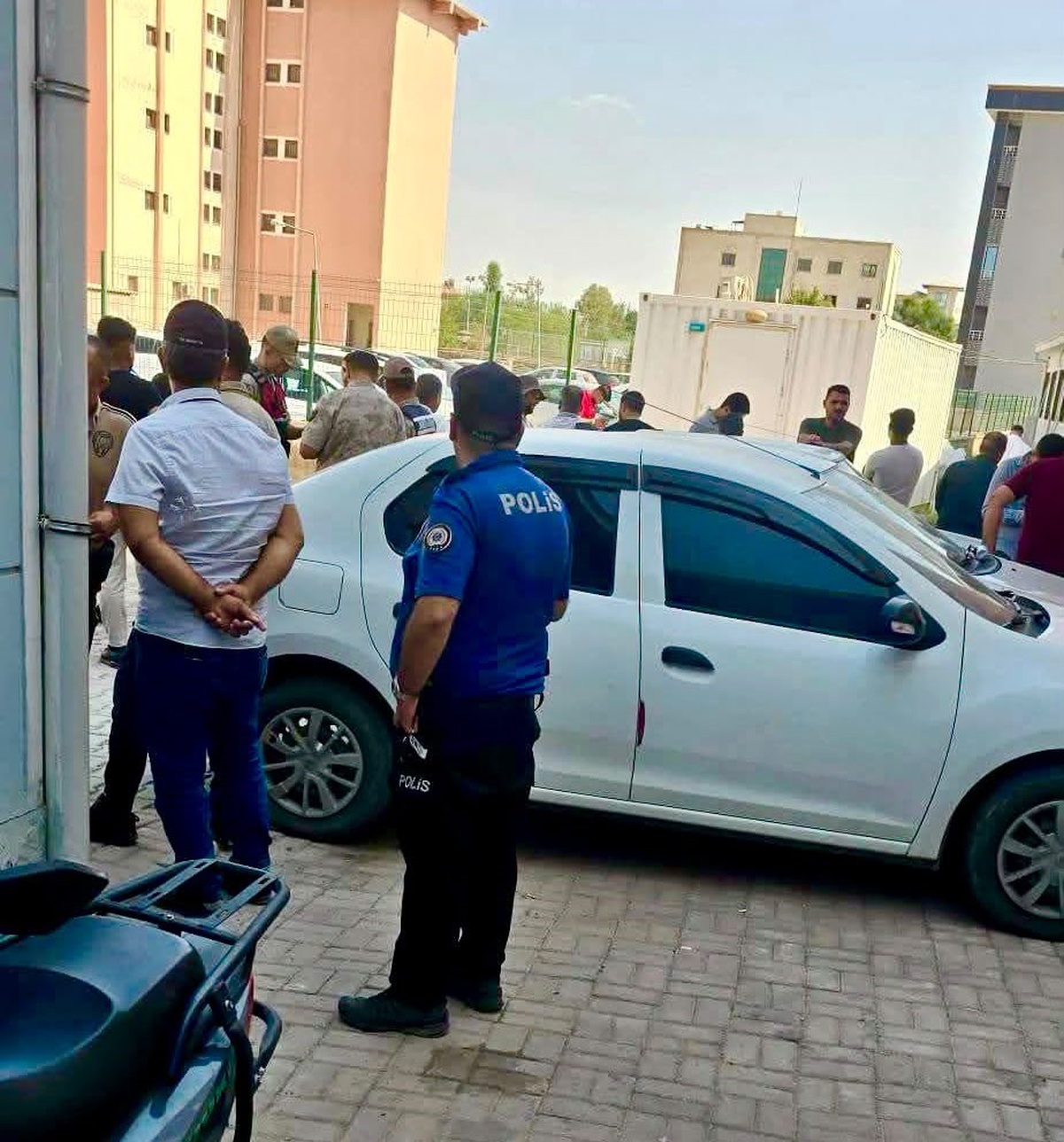 Harran\'da Bebek Boğazındaki Cisim Nedeniyle Hayatını Kaybetti
