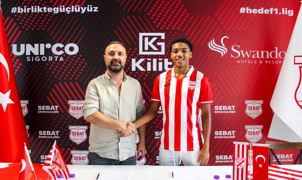 Sebatspor, Thierry Darnel Karadeniz\'i Kiraladı
