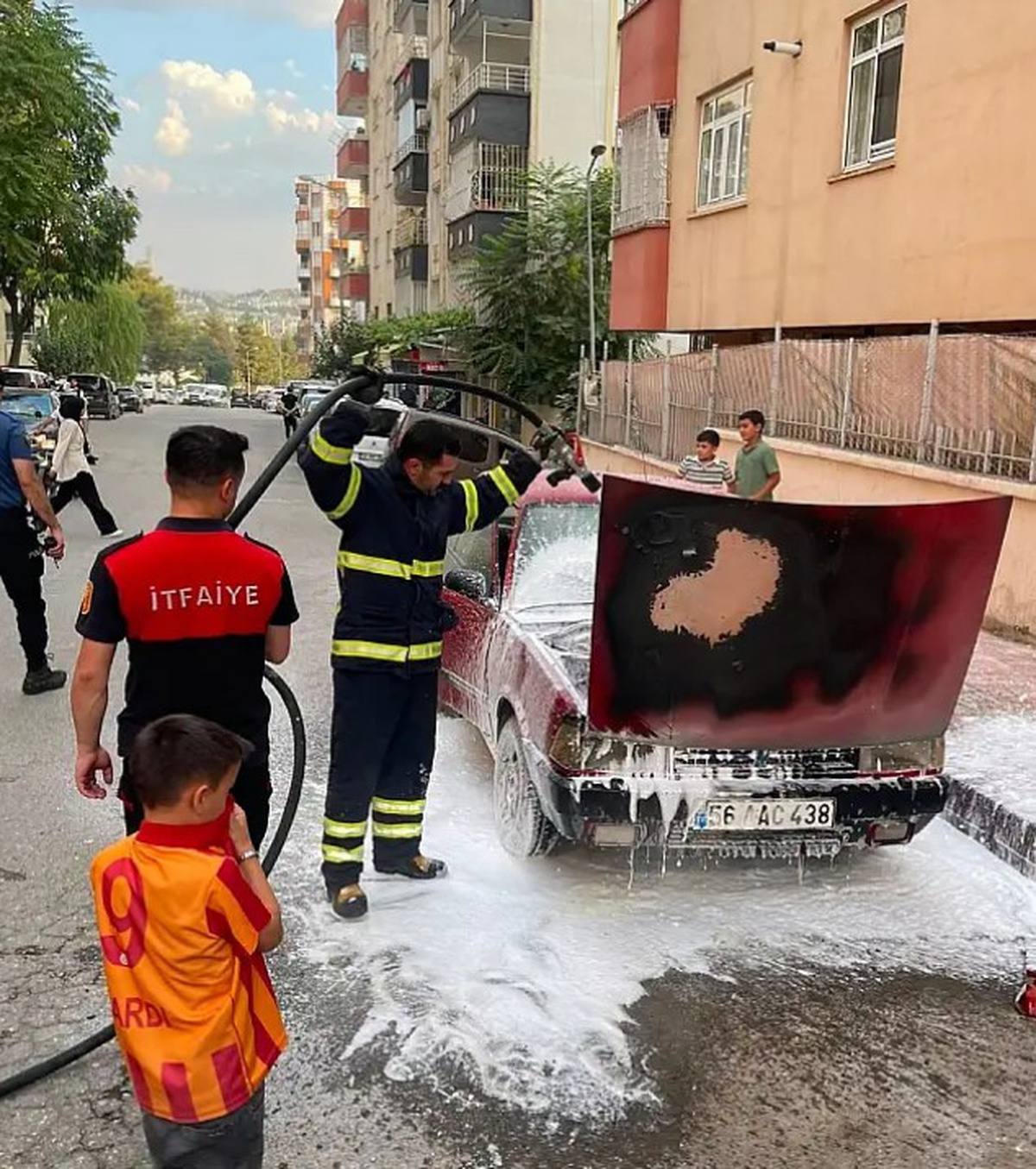 Siirt\'te Park Halinde Araç Yangını