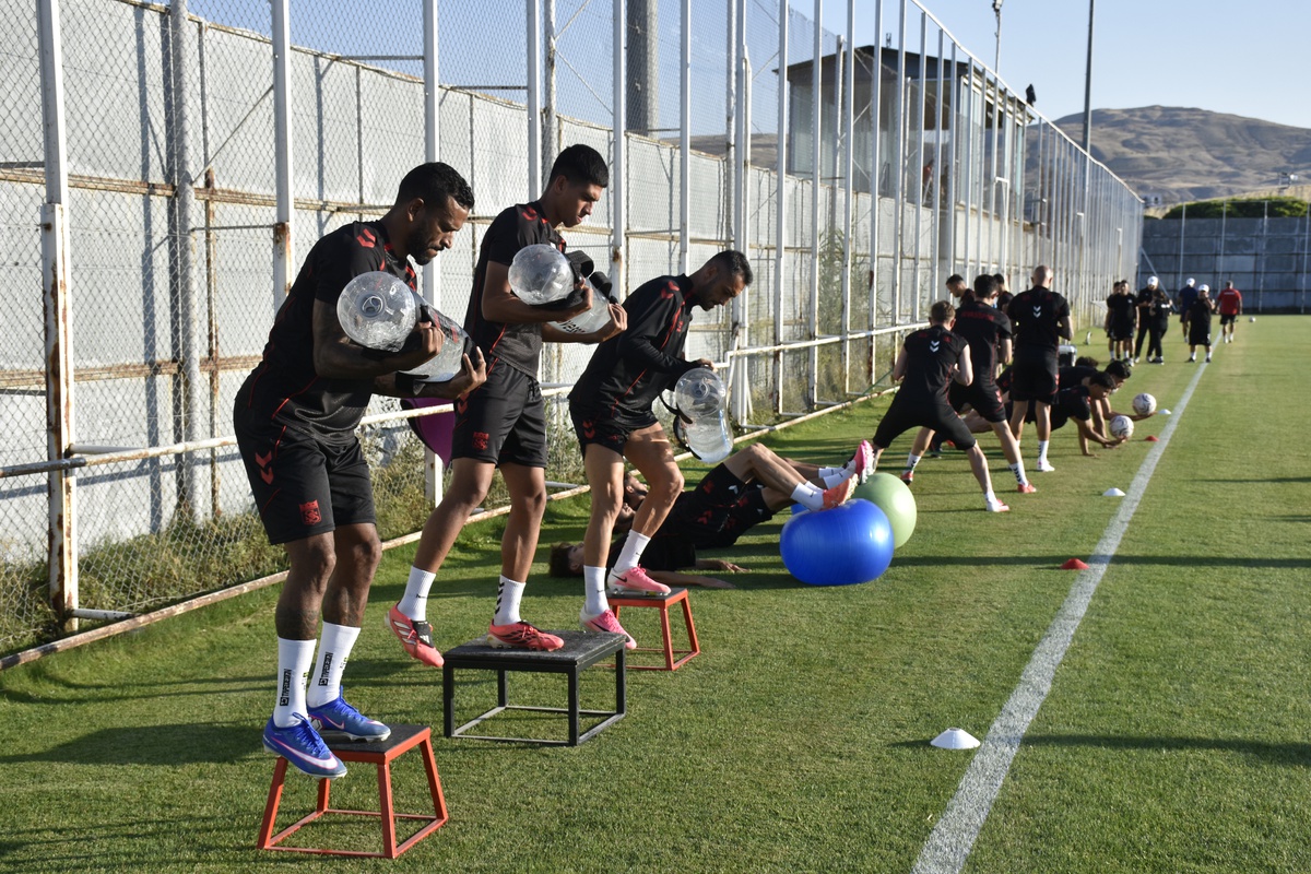 Sivasspor Kayserispor Maçına Hazırlanıyor