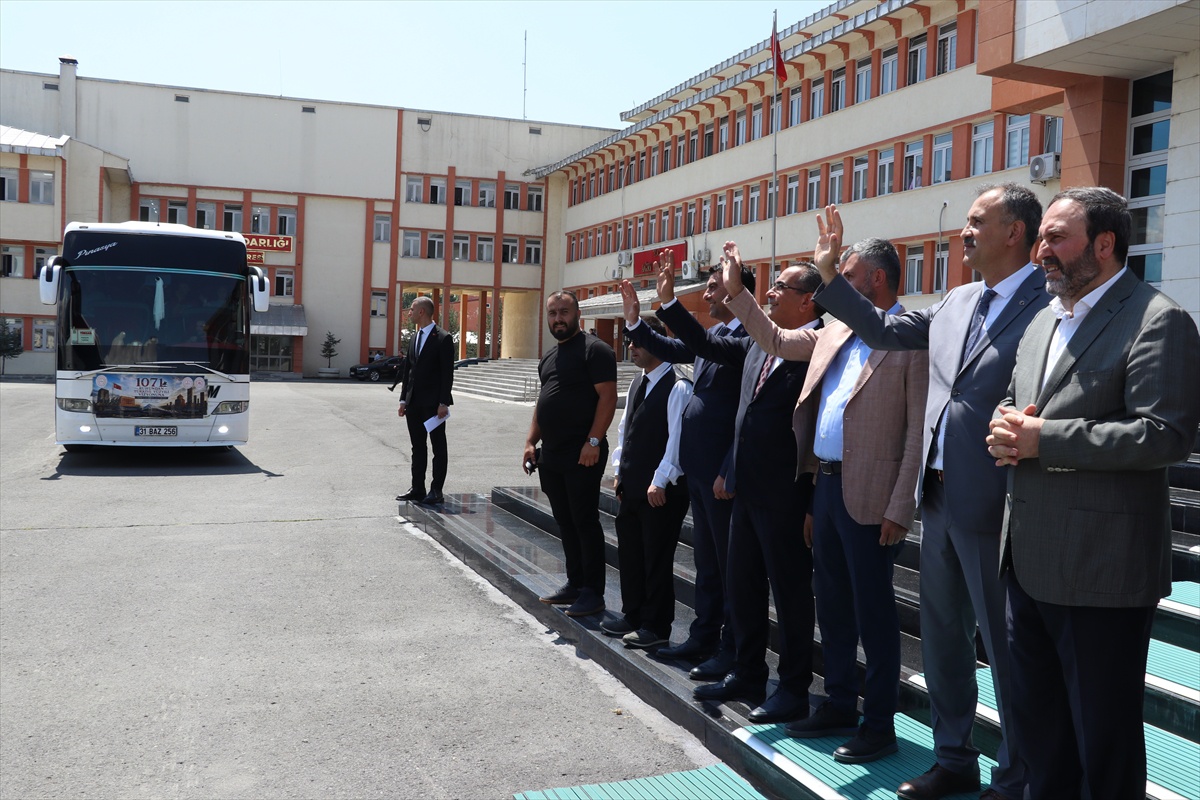 Öğrenciler Tarih Rotasına Uğurlandı