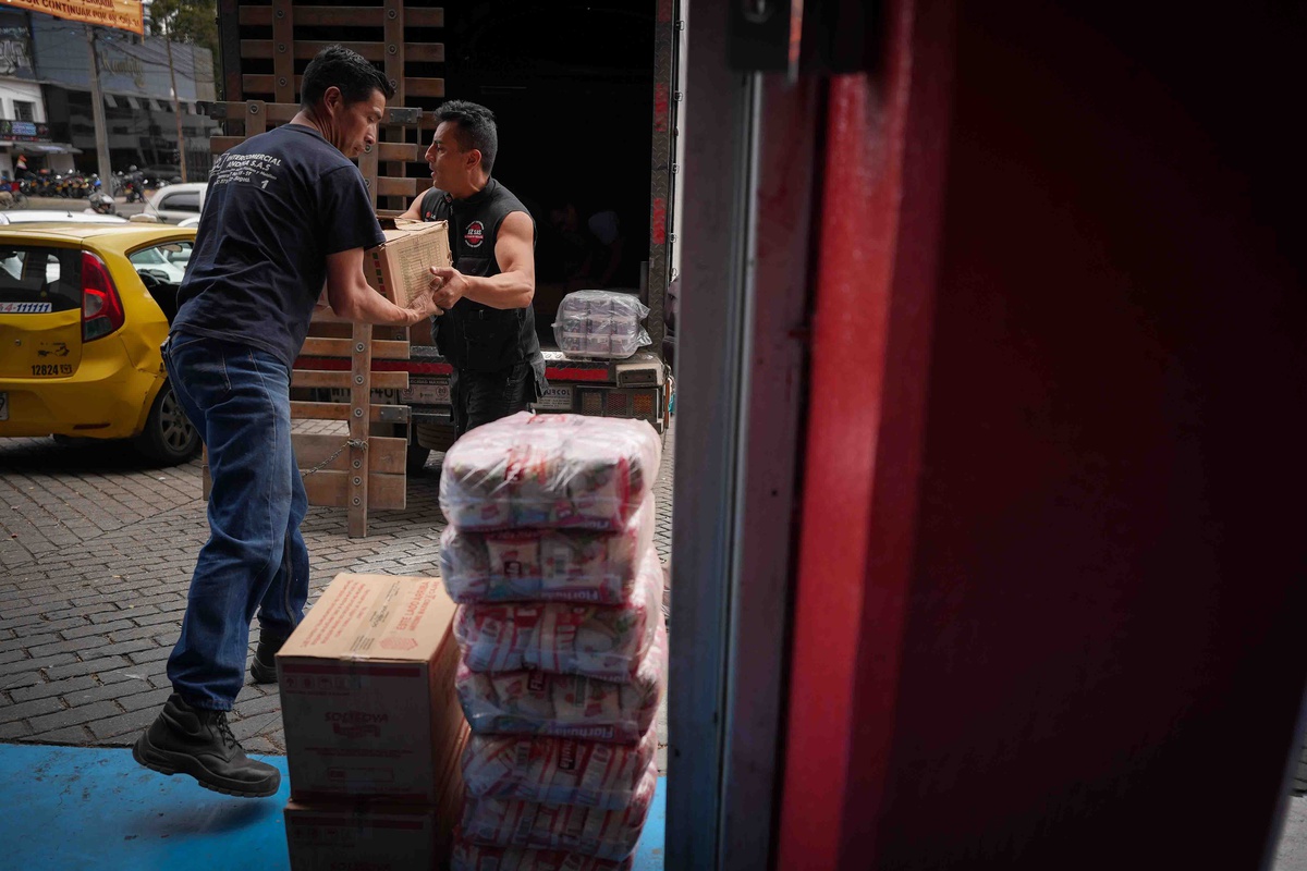 Bogota\'da 7,4 Büyüklüğünde Deprem