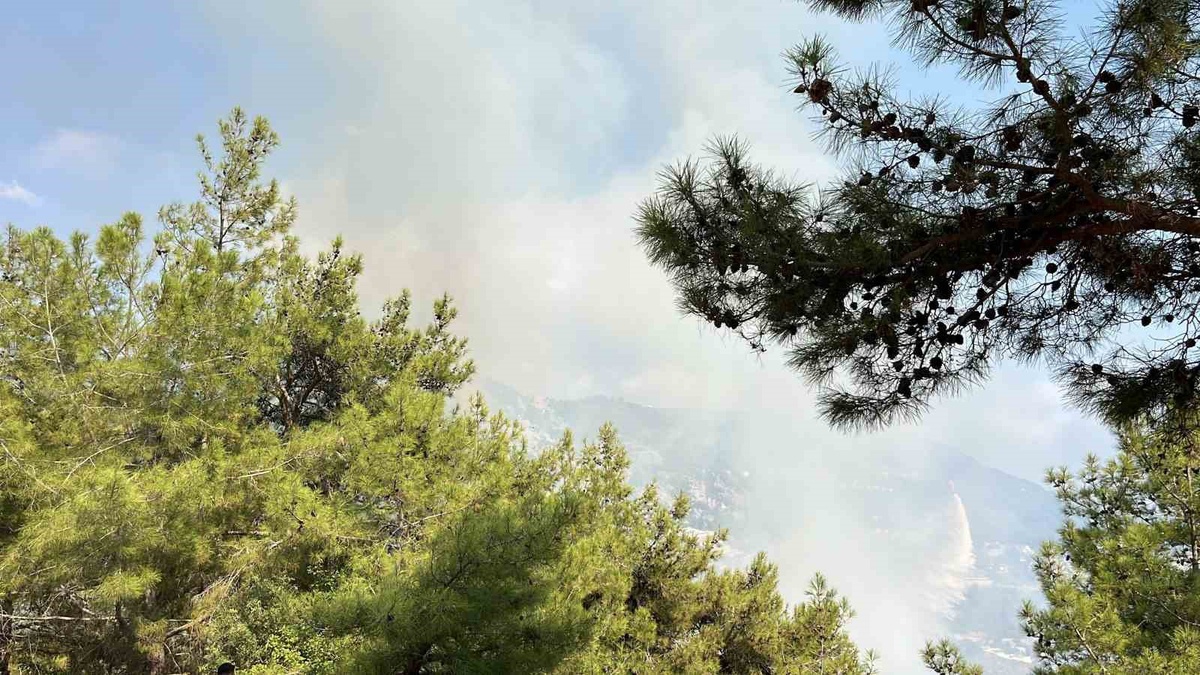 Antalya\'da Orman Yangınlarına Müdahale