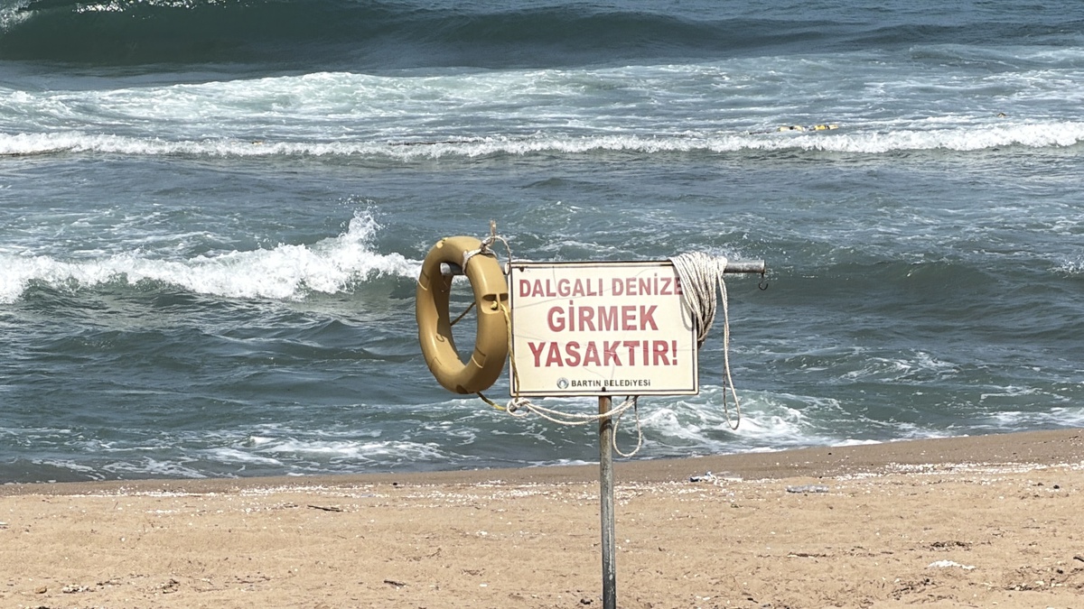 Bartın\'da Denize Giriş Yasaklandı