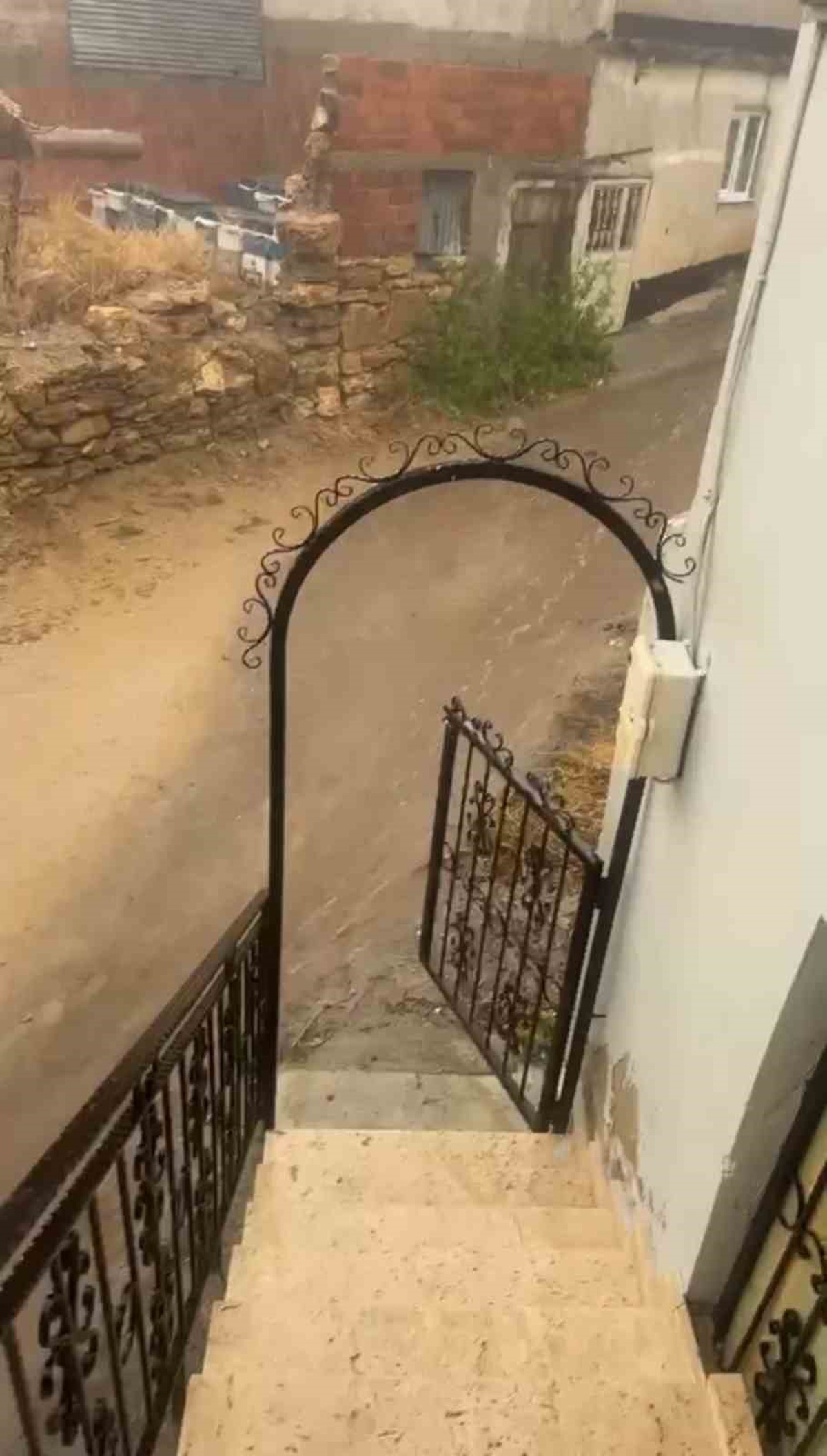 Bayburt\'ta Sağanak Yağış Etkili Oldu