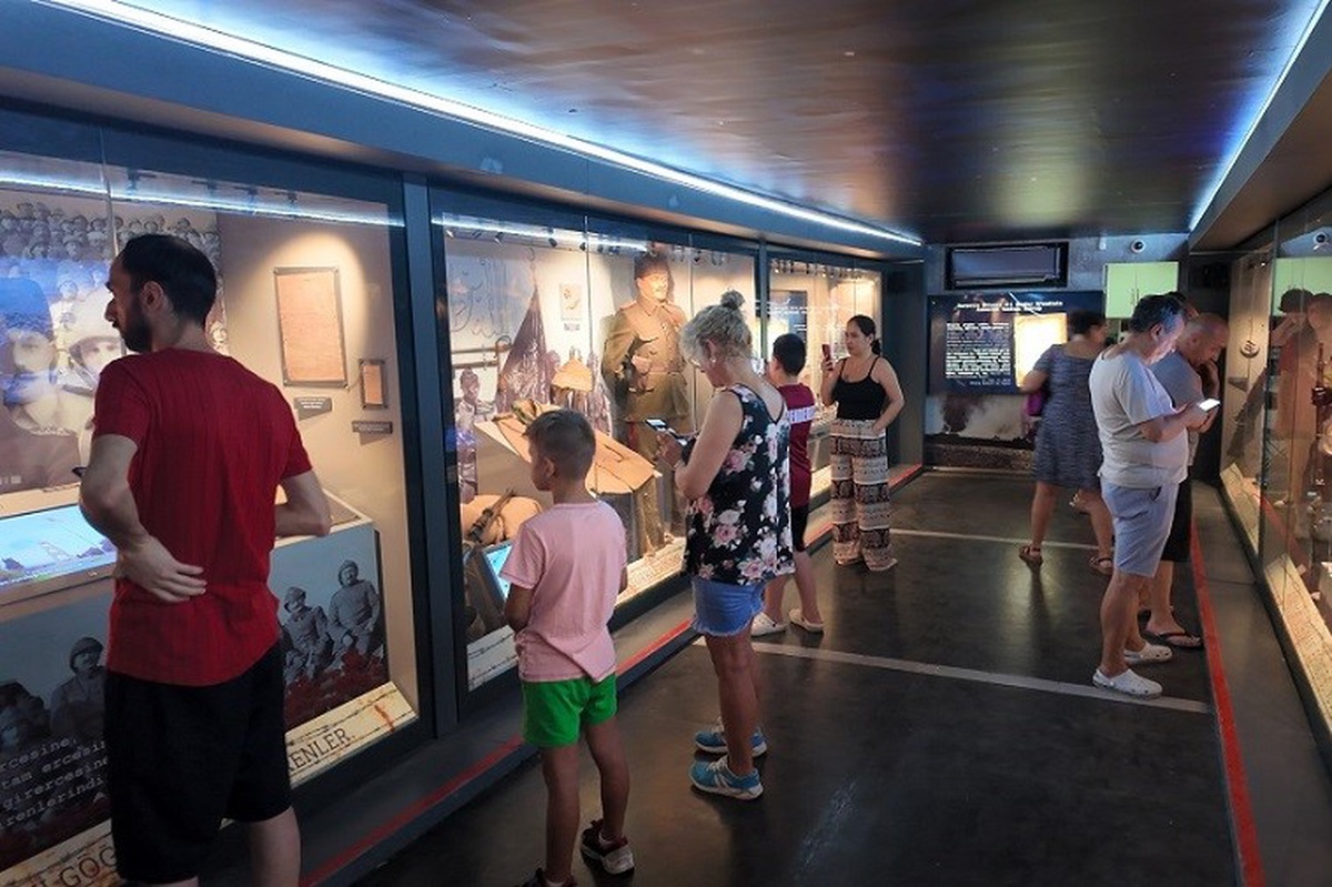 Çanakkale Müzesi’ne Menderes’te her yaştan ilgi