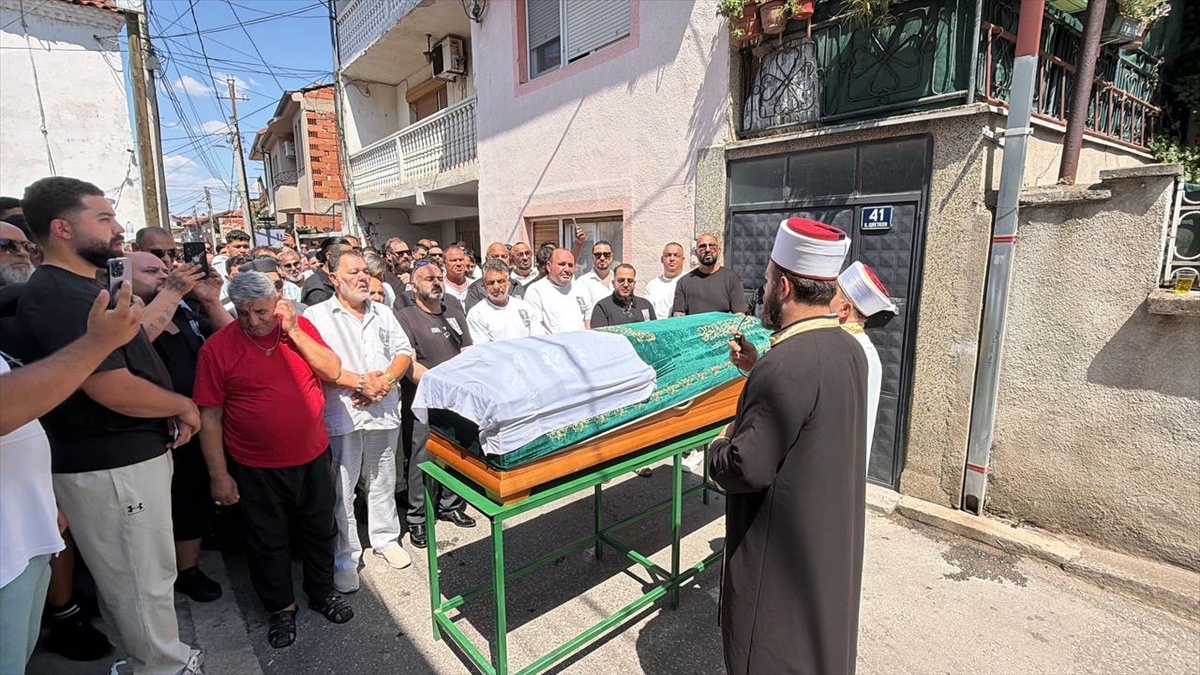 Cansever Son Yolculuğuna Uğurlandı