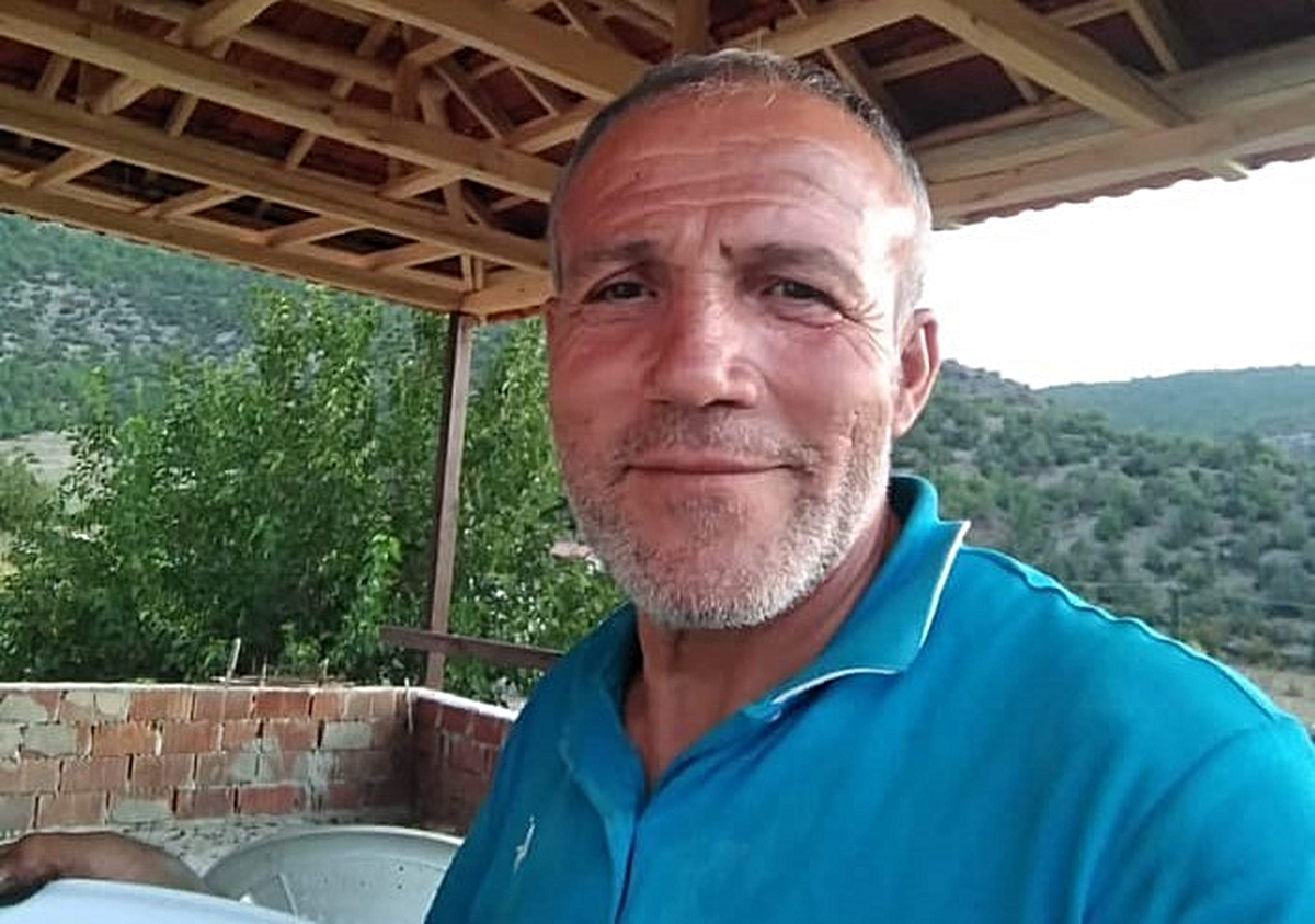 Amasya\'da Traktör Devrildi: 1 Ölü