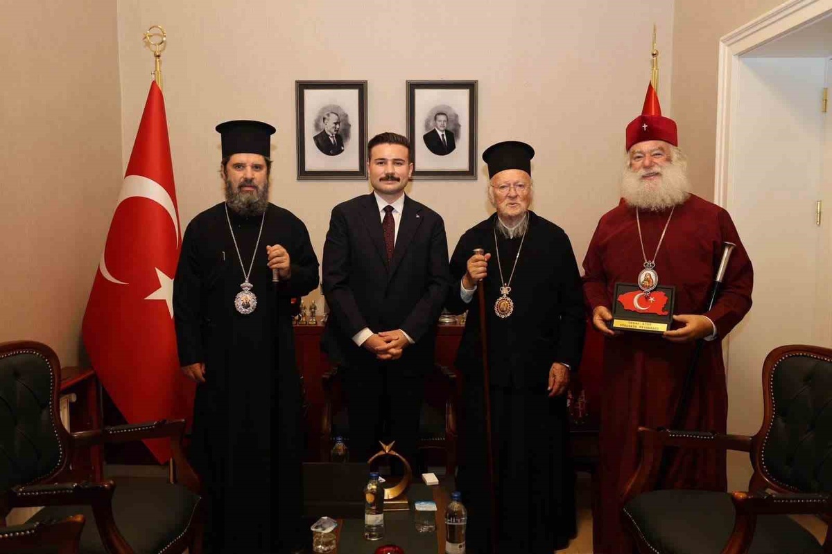 Patrikler Gökçeada\'da Bir Araya Geldi