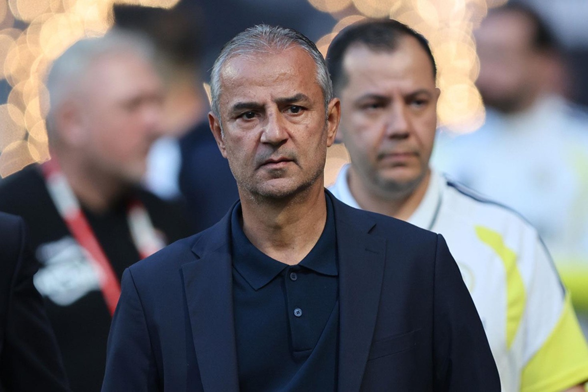 Fenerbahçe\'yi bekleyen zorlu fikstür! 15 günde 5 kritik maça çıkacak