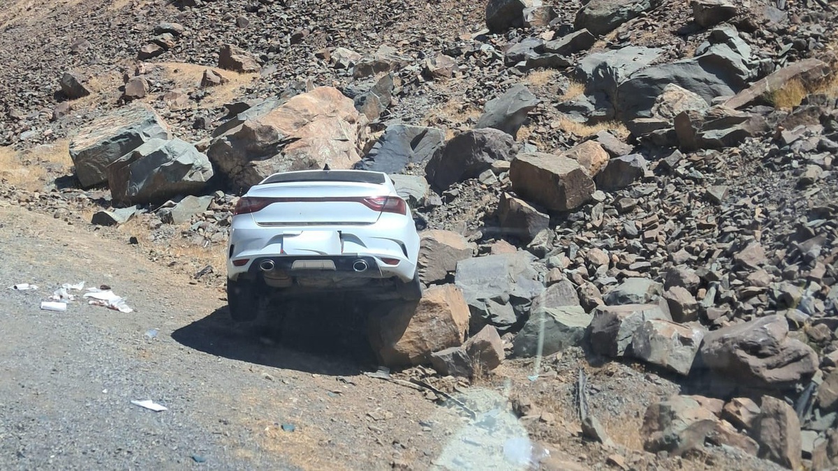 Hakkari-Çukurca yolunda kaza: Aynı aileden 3 yaralı