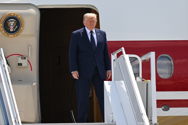 İran Büyükelçiliği Trump'la dalga geçti: Gizli uçuşu böyle tiye aldılar