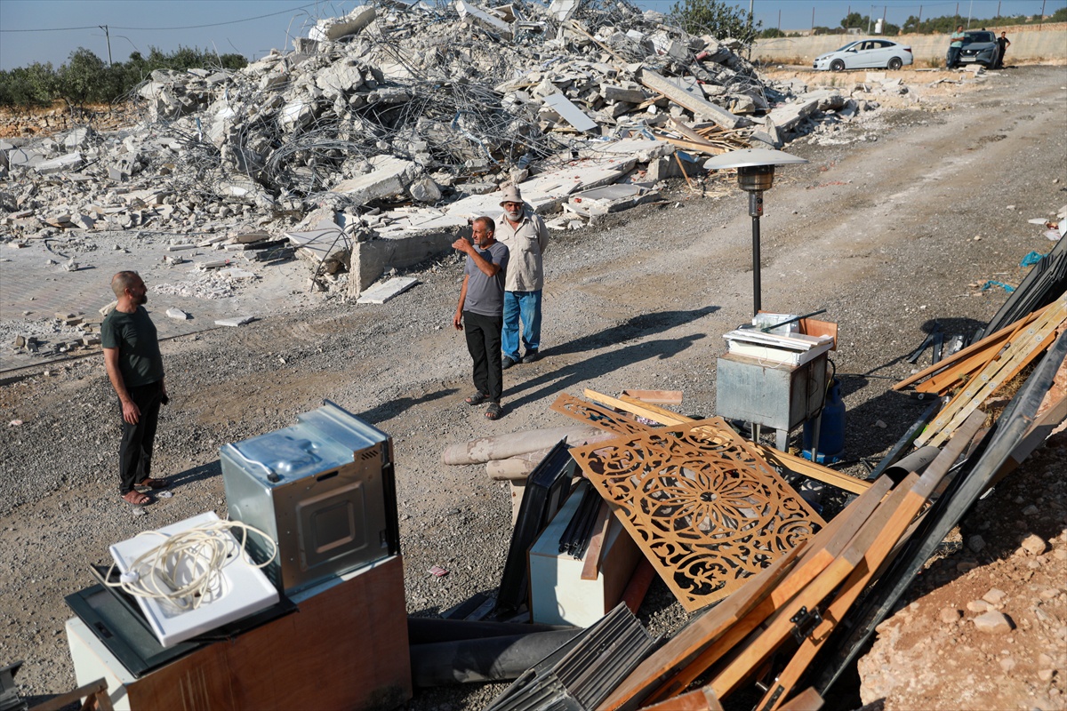 İsrail, Beytüllahim\'de Filistinlilere Ait Binayı Yıktı