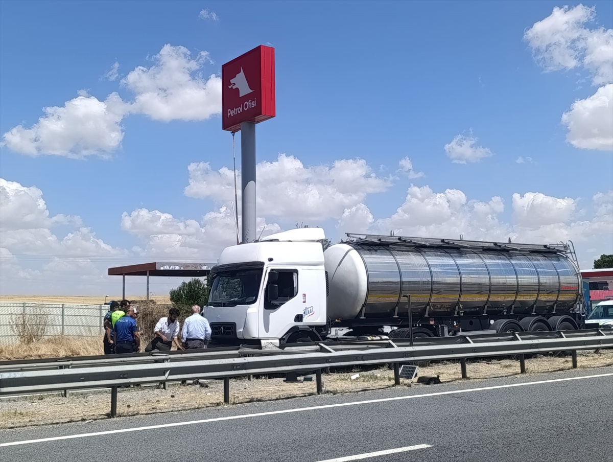 Kulu\'da Tır Sürücüsü Kalp Krizi Geçirdi