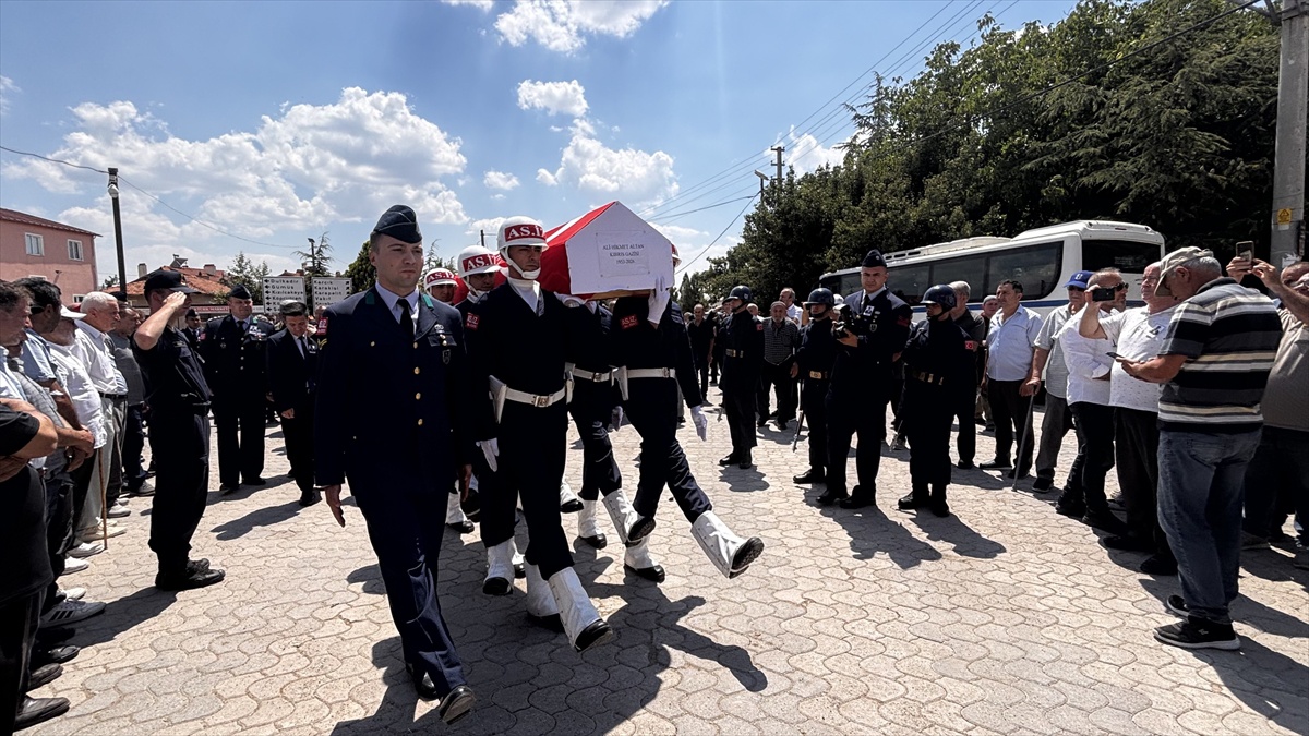 Traktör Devrildi, Kıbrıs Gazisi Hayatını Kaybetti