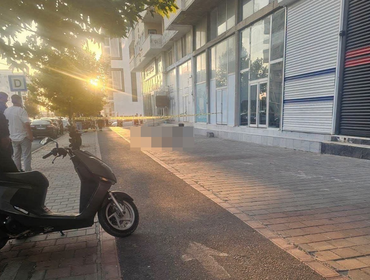 Balkondan düşen kadın hayatını kaybetti; eşi gözaltında