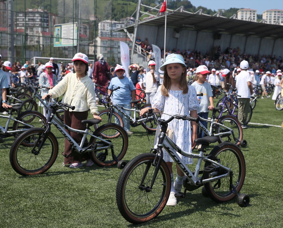 Rize\'de Yaz Kur\'an Kursları Kapanış Programı