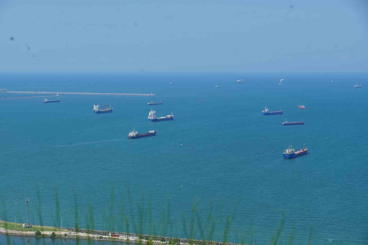 Samsun Açıklarında Gemi Yoğunluğu Artıyor