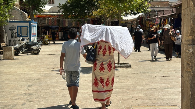 Şanlıurfa'da Sıcak Hava Etkili