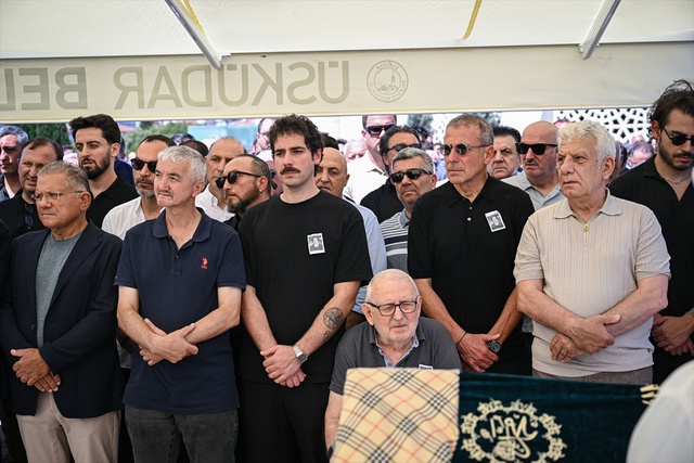 Abdullah Avcı'nın annesi son yolculuğuna uğurlandı