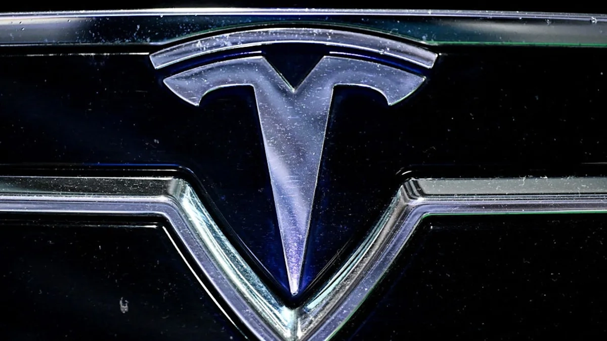 Tesla 20.349 Aracı Geri Çağırdı
