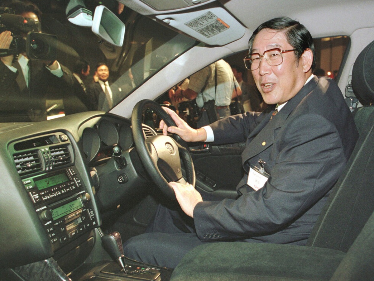 Toyota\'nın eski CEO\'su Hiroshi Okuda 93 yaşında vefat etti