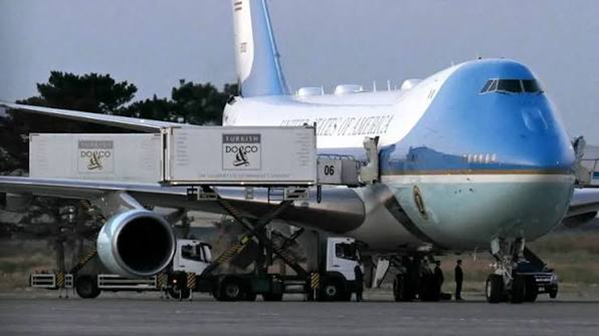 Trump, Gizli Uçuşla Ayrıldı