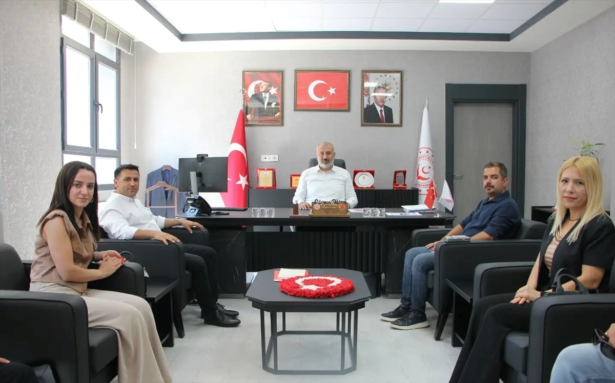 Yeşilay Heyeti Antakya\'da