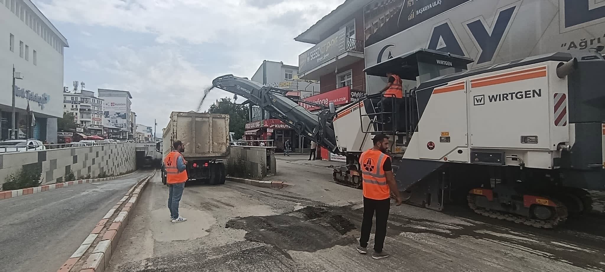 Ağrı'da Kağızman Caddesi Yenileniyor