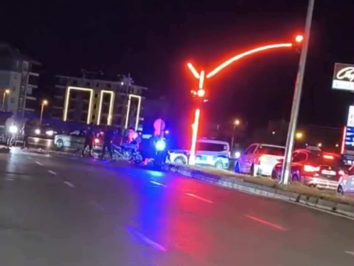 Aksaray\'da Motosiklet Kazası: 16 Yaşındaki Sürücü Hayatını Kaybetti