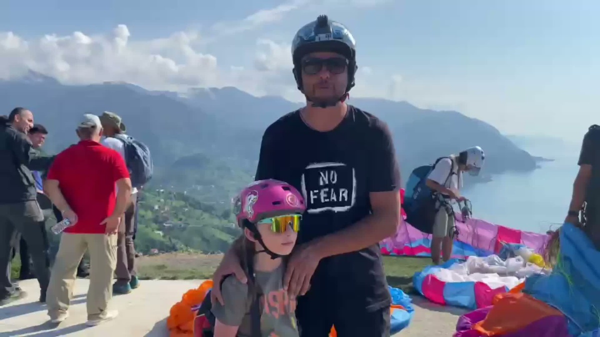 Artvin\'de Yamaç Paraşütü Yarışması Başladı