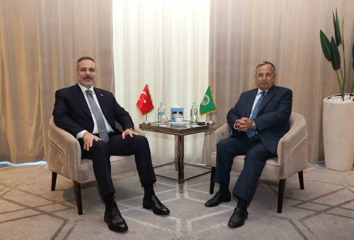 Fidan, Mısır\'da Arap Birliği ile Görüştü