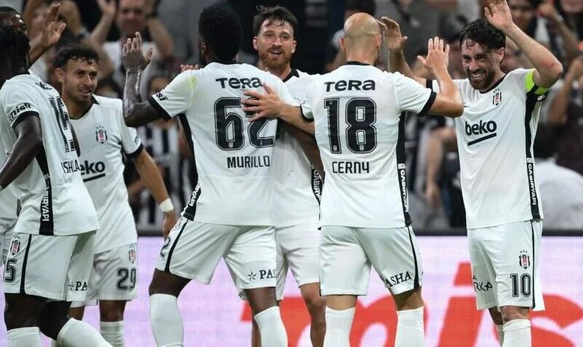 Beşiktaş Hradec Kralove kaç kaç, Beşiktaş Hradec Kralove maçı bitti mi, Beşiktaş Hradec Kralove MAÇ SKORU ne?